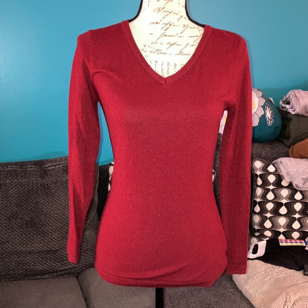 🔹4 for $30 Zac & Rachel V-Neck Sweater, Small
